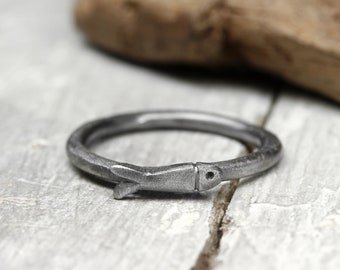 Stapelring mit Fisch No. 154, Ring aus 925 Silber, geschwärzt, maritimer Schmuck