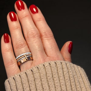 Stacking ring made of 333 red gold No. 28, gold ring 2 mm, 8k, matt, organic shape image 3