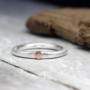 Silver ring XL 3 mm No. 23, with red gold dot, organic shape, unisex, stacking ring image 2