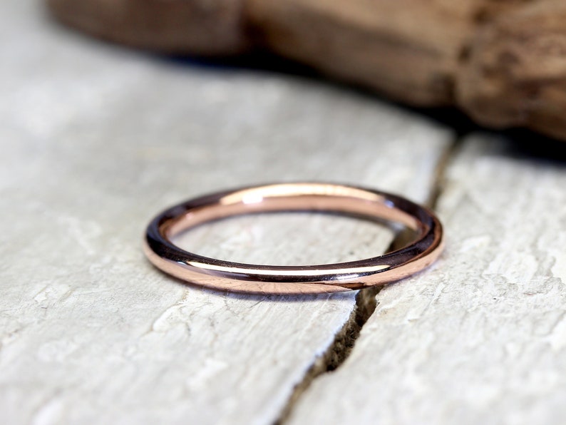 Stacking ring made of 333 red gold No. 178, gold ring 2 mm, 8k, polished image 1