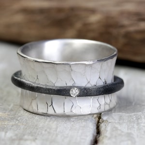 Rotating ring with diamond, game ring, silver ring, forged from 925 silver, diamond ring, ring with structure