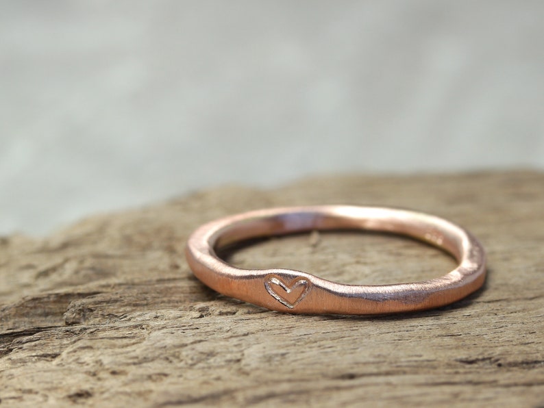 Ring with heart made of 333 red gold No. 12, ring with hearts, stacking ring, organic shape, jewelry stamped, love, Valentine's Day image 2