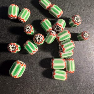 LOT - Vintage Chevron glass beads - Hudson&#39;s Bay Company Trade Beads (E45)