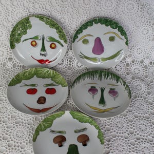 5 Villa Vanilla Art Salad Plates. Palm Beach By Franci. Vegetable Collection