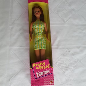Christmas Barbie Green Dress Vintage Barbie Collectible Barbie Before 1999 Barbie Vintage Barbie Doll Mattel Vintage Christmas Barbie Green Dress Vintage Barbie Collectible Barbie Before 1999 Barbie Vintage Barbie Doll Mattel Vintage