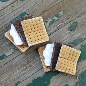 Play Food , Felt Food , S&#39;mores Play Set , Graham Crackers , Chocolate , Roasted Marshmallow , Felt or Vinyl Snack Set , Pretend Play Set
