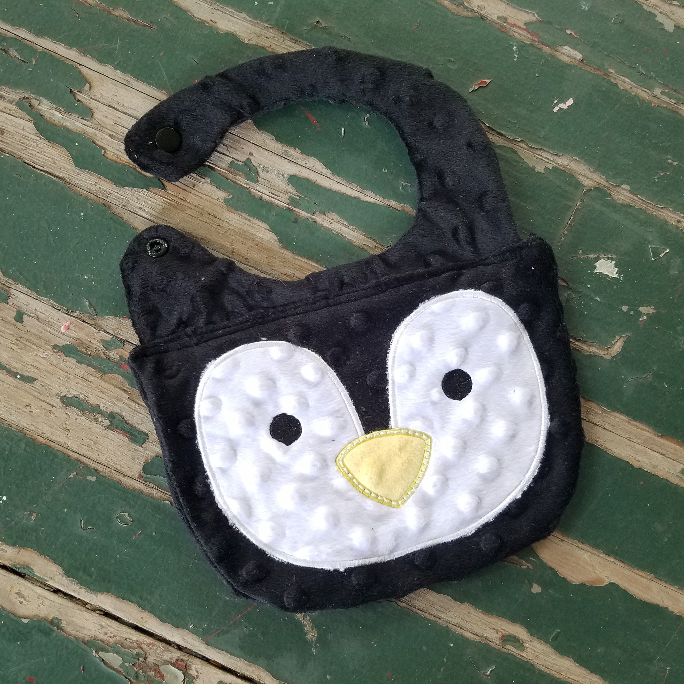画材 Penguin Bib il_fullxfull.1999654199_jhkv.jpg