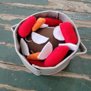 Play Food , Felt Food , Pretend Pot Roast Dinner Play Set , Roast , Red Potatoes , Carrots , Onion , Dutch Oven , Sold in Pieces or as a Set