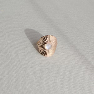 Aura Ring, Moonstone