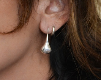 Silver Droplet Earrings