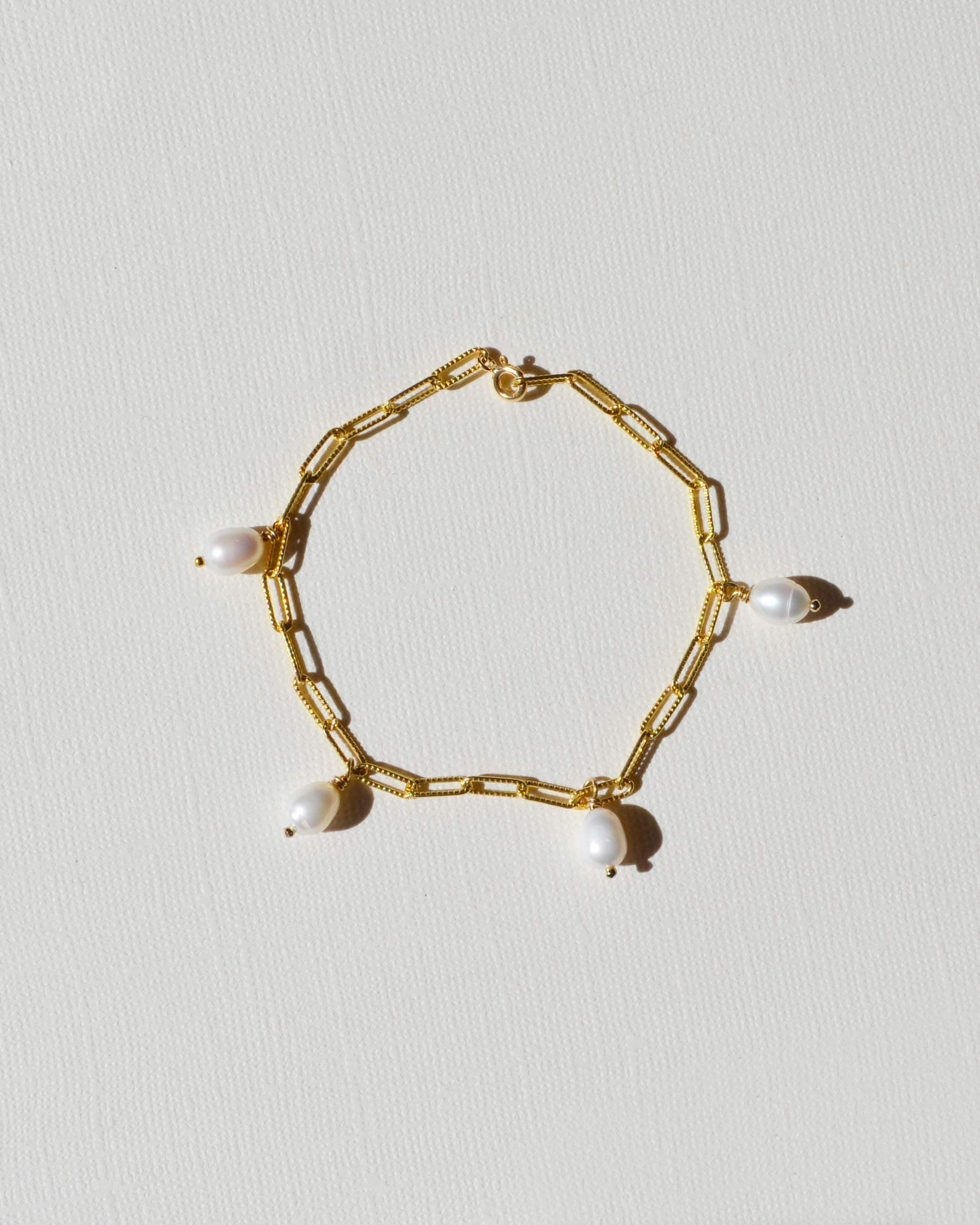 ブレスレット Monday Edition _ MJxME Pearl String Bracelet SHOP MONDAY EDITION.