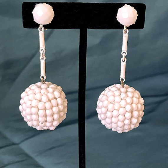 Vintage Snowball White Clip-on Dangle Earrings - image 3