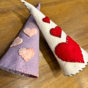 Mini gnome hats