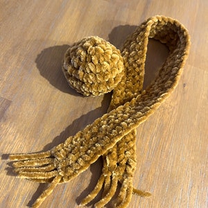 Mini hat and scarf set