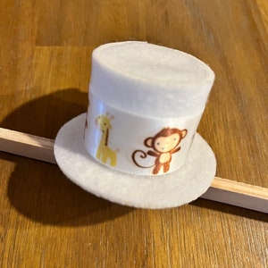 Small top hat
