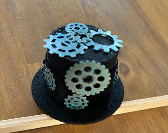 small top hat