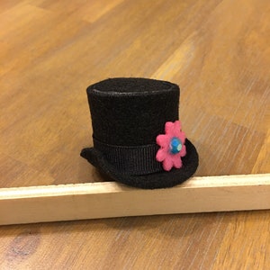 Mini frosty the snowman top hat