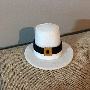 Mini pilgrim hat