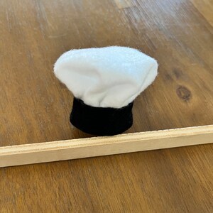 mini chef hat