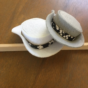 Mini cowboy hats