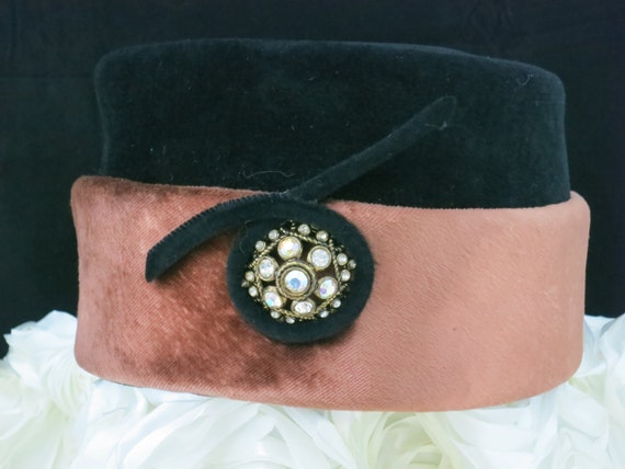 Velour Blush Hat w/ Bow main image 0