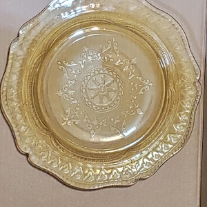 Federal Glass Patrician Spoke