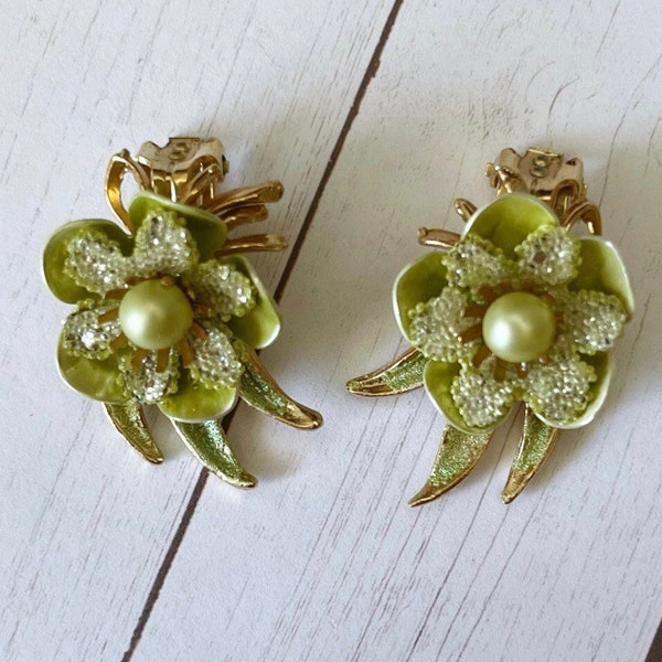 Lovely Vintage Gold Tone Lime Green Flower Clip-On Earrings, Green Floral Themed Clip-On Earrings,  Kitschy Lime Green Clip-On Earrings