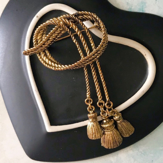 Vintage Textured Gold Tone Knot/Rope 3 Tassel Bro… - image 1