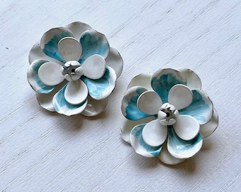 Vintage White and Turquoise Blue Enamel Flower Clip-On Earrings, Kitschy Flower Clip-on Earrings, Vintage Pin-Up Earrings, Groovy Earrings