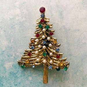 Vintage Rhinestone Christmas Tree Brooch, Christmas Brooch, Vintage Gift Ideas, Vintage Christmas Gift Ideas, Christmas Tree Brooch Pin