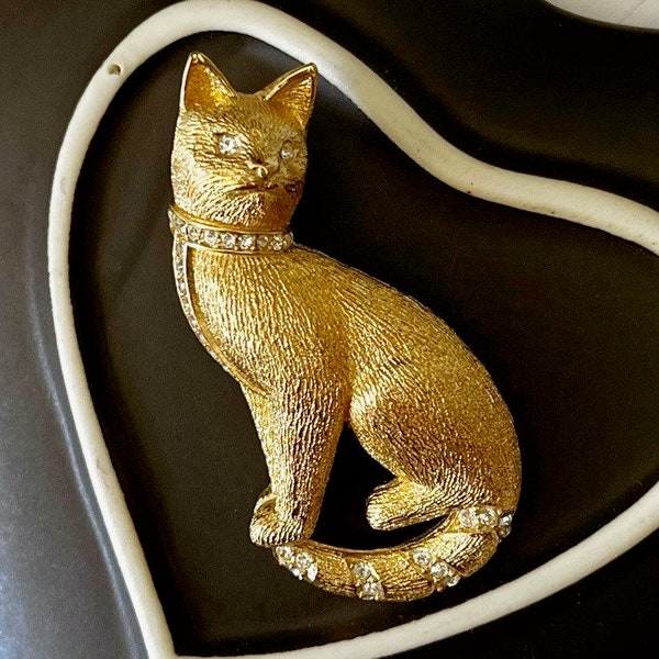 Vintage Christian Dior Textured Gold Tone Cat Brooch, Dior Cat Brooch, Chr Dior Cat Brooch, Vintage Gift Pin, Christian Dior Jewelry