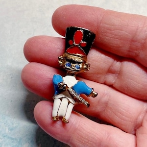 Vintage Gold Tone Nutcracker Lapel Brooch, Christmas Nutcracker Pin, Christmas Jewelry, Vintage Gift Ideas, Teacher Holiday Gift Ideas