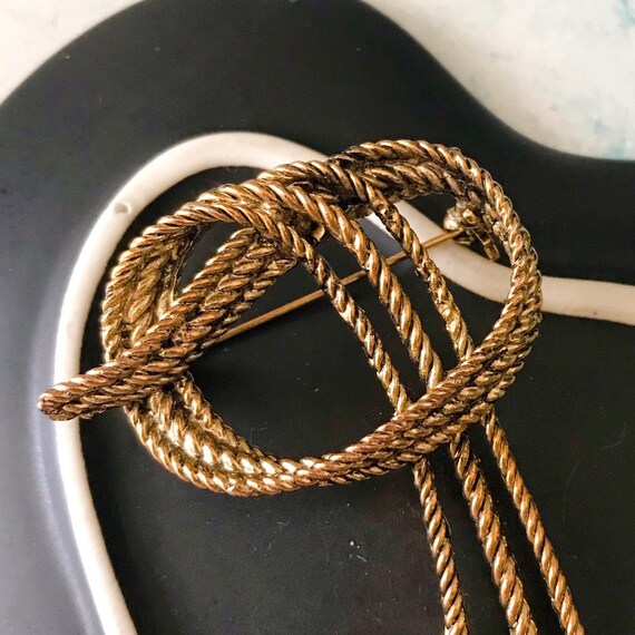Vintage Textured Gold Tone Knot/Rope 3 Tassel Bro… - image 2
