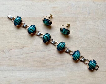 Vintage MCM Gold Tone Green Tiger Stripe Cabochon Bracelet and Screw-Back Earring Demi Parure Set, Vintage Pinup Jewelry, Vintage Gift Ideas