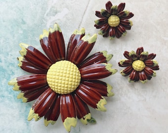 Vintage Chocolate Brown and Sunny Yellow Enamel Flower Brooch and Clip-On Earring Demi Parure Set, Vintage Pin-Up Brooch Earring Set