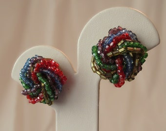 Vintage LES BERNARD Beaded Clip Earrings / Colorful Knot Earrings / Red Blue Green / Classic Style 7/8"