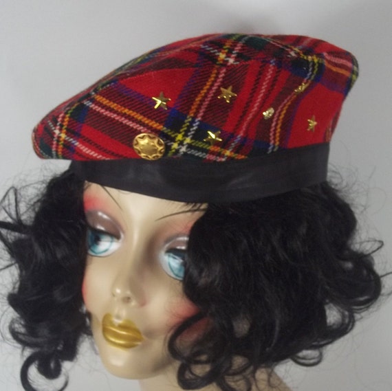 Stylish Red and Green Plaid Women\'s Beret Dolly Wooly Tartan Cape – Miss Patina main image 4