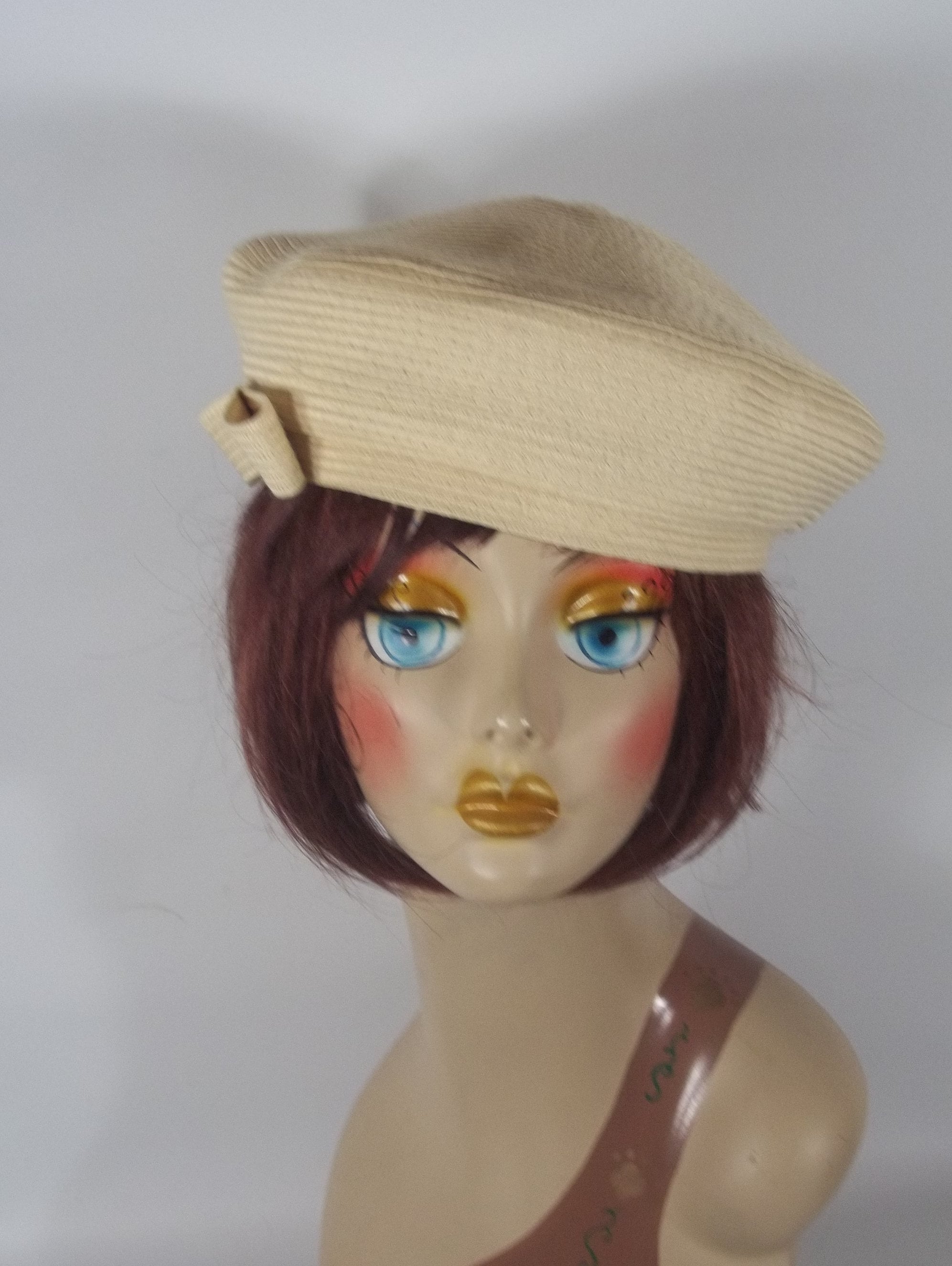 Straw beret, cream, beige, bow beret, French beret, straw hat, women beret, ladies beret, straw head wear, summer beret, bow  beret. S, M, L