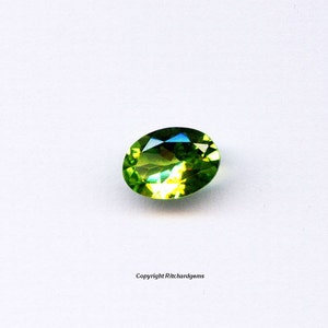 Natural 8x6mm Loose Oval Cut 1.18ct Peridot AAA Quality for One