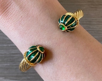 Stunning Vintage 1980s Emerald Green Enamel & Cabochon Gold Tone Open Cuff Bracelet