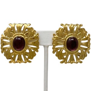 Gorgeous Vintage 1980s NOS New Old Stock Gold Tone Purple Cabochon Gripoix Clip On Earrings