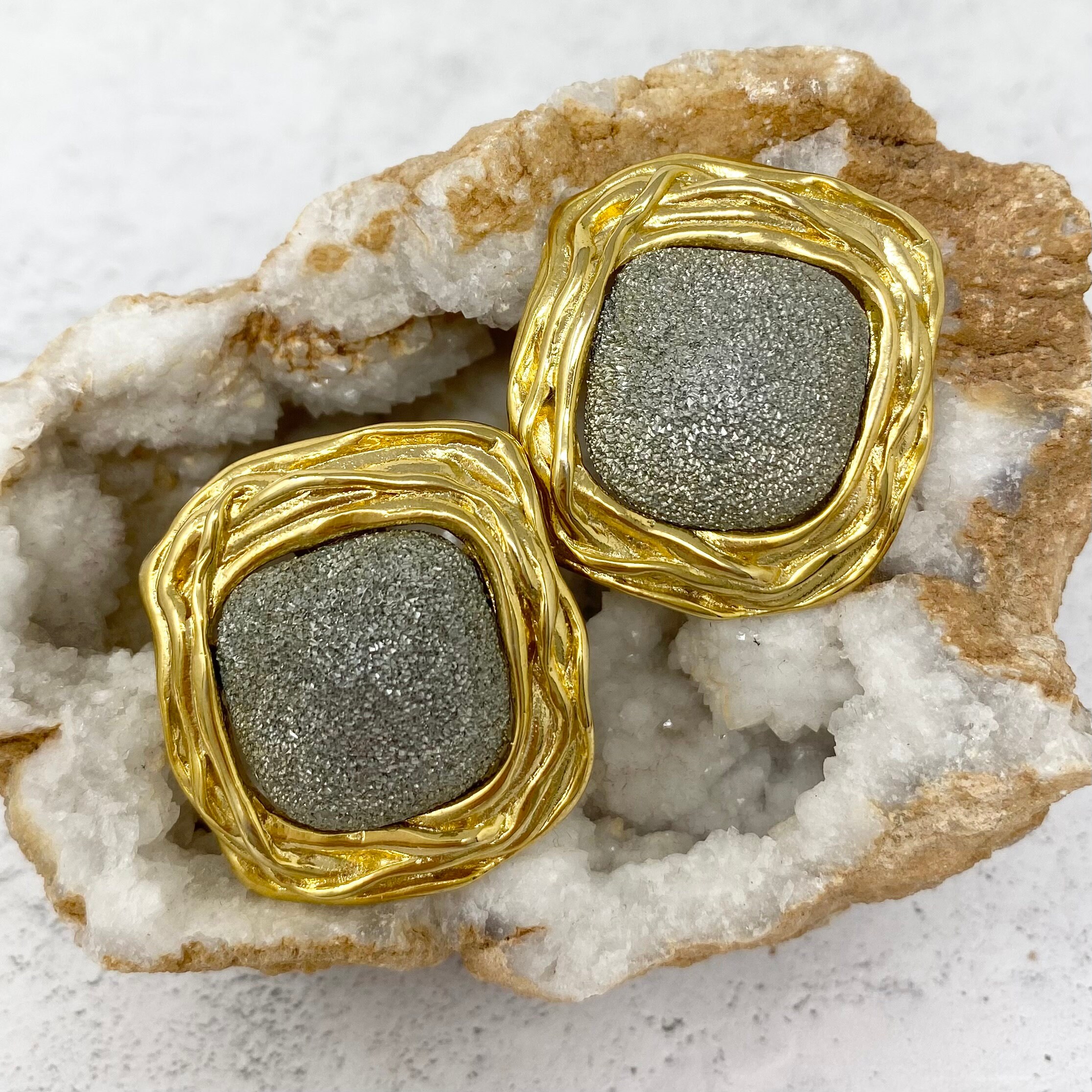 Boucles D'Oreilles Vintage Années 90 - Style Haute Couture à Clips, Dorées (Modèle A8)