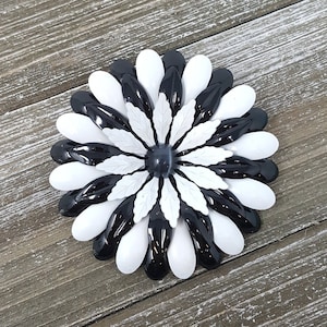 Vintage Enamel Flower Pin, Black & White, Mod Flower Pin, Retro Statement Jewelry, Accessories, New Old Stock NOS Deadstock