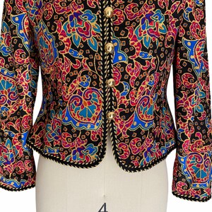 Vintage Blazer, 1980s Maggy London Colorful Silk Print Jacket, Size Small, Vintage Clothing image 3