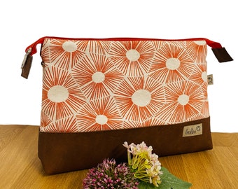 Large cosmetic bag | GRAPHIC ORANGE | Toiletry bag with many compartments