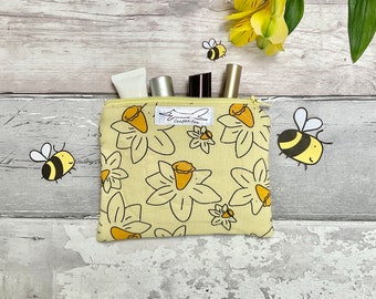 Daffodil purse, zipper purse, zip pouch, coin purse for kids, birthday gift for Mum, thank you gifts for women, St David’s day gift