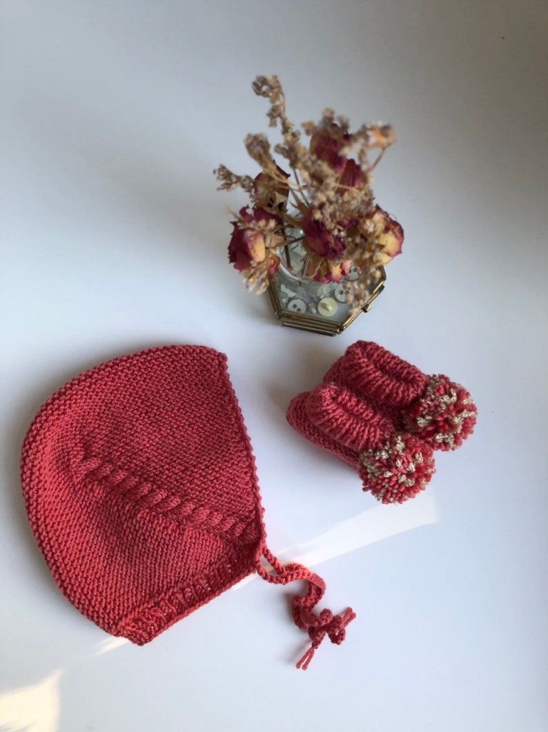 Birthstone dark coral crush