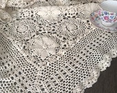 Vintage Floral Cotton Crocheted Lace Tablecloth Coverlet Throw