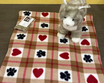 Tan Plaid Cat Napper