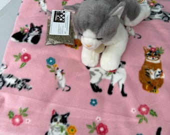 Pretty Kitties on Pink Cat Napper